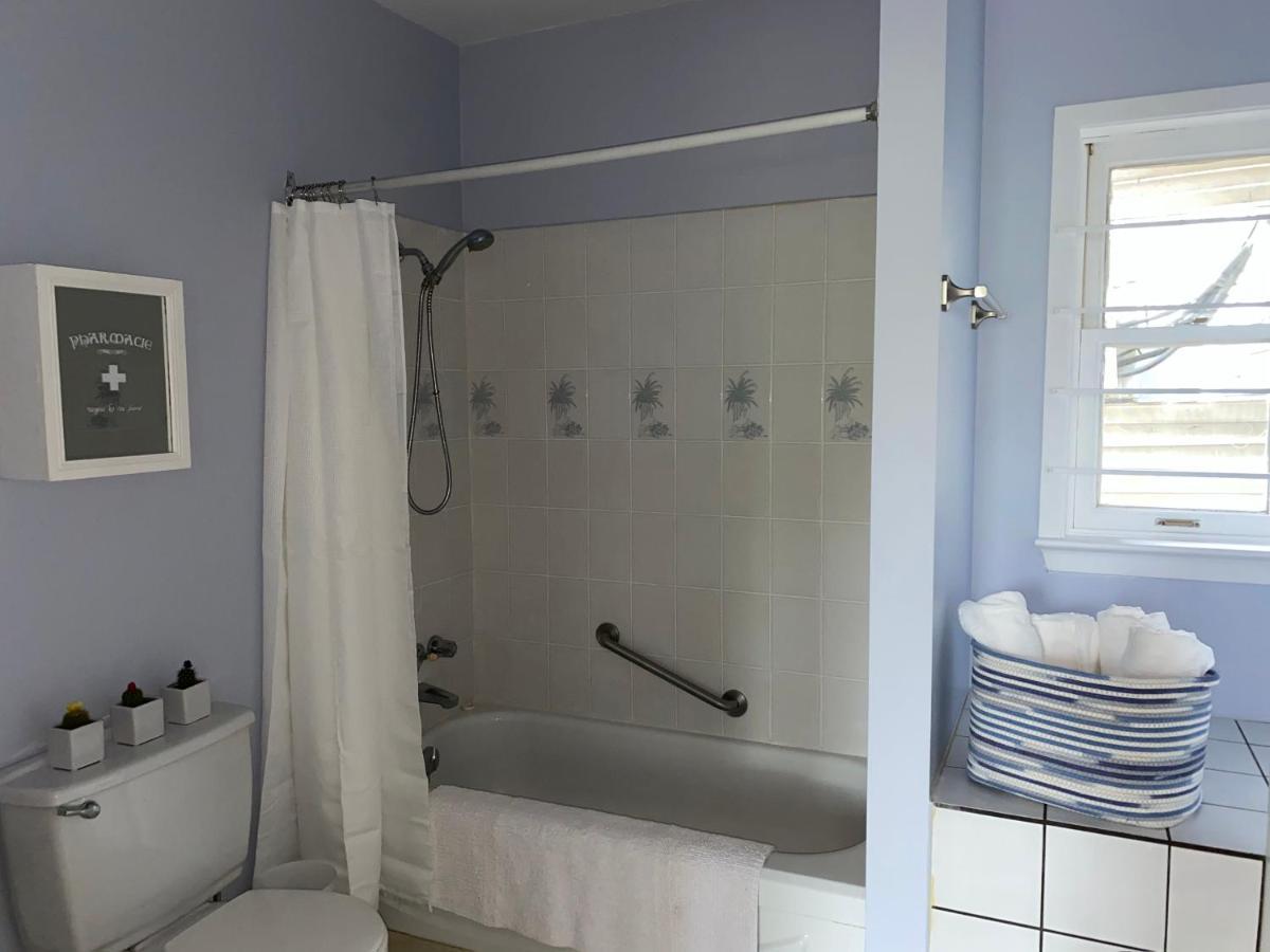 Auberge Des Cantons Magog Екстериор снимка